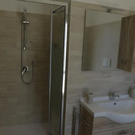 Maximus Vatican House * روما