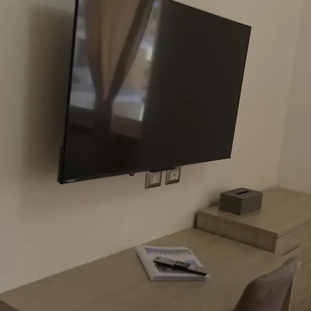 Maximus Vatican House * روما