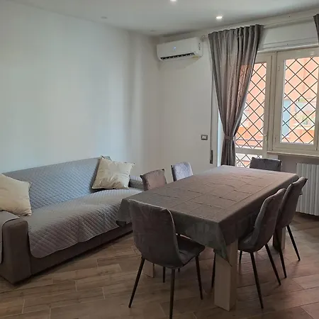 Maximus Vatican House روما